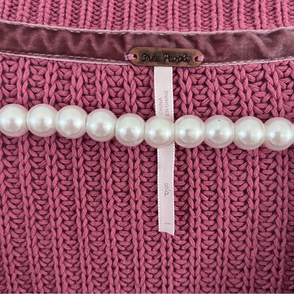 Free People Rose Pink Damsel Bell Sleeve Cotton V-neck Sweater |Small| - Picture 9 of 10
